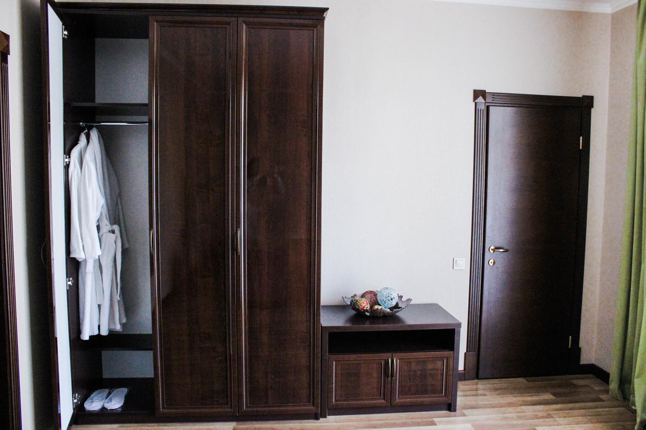 Viktoria Park Hotel Bucha Εξωτερικό φωτογραφία